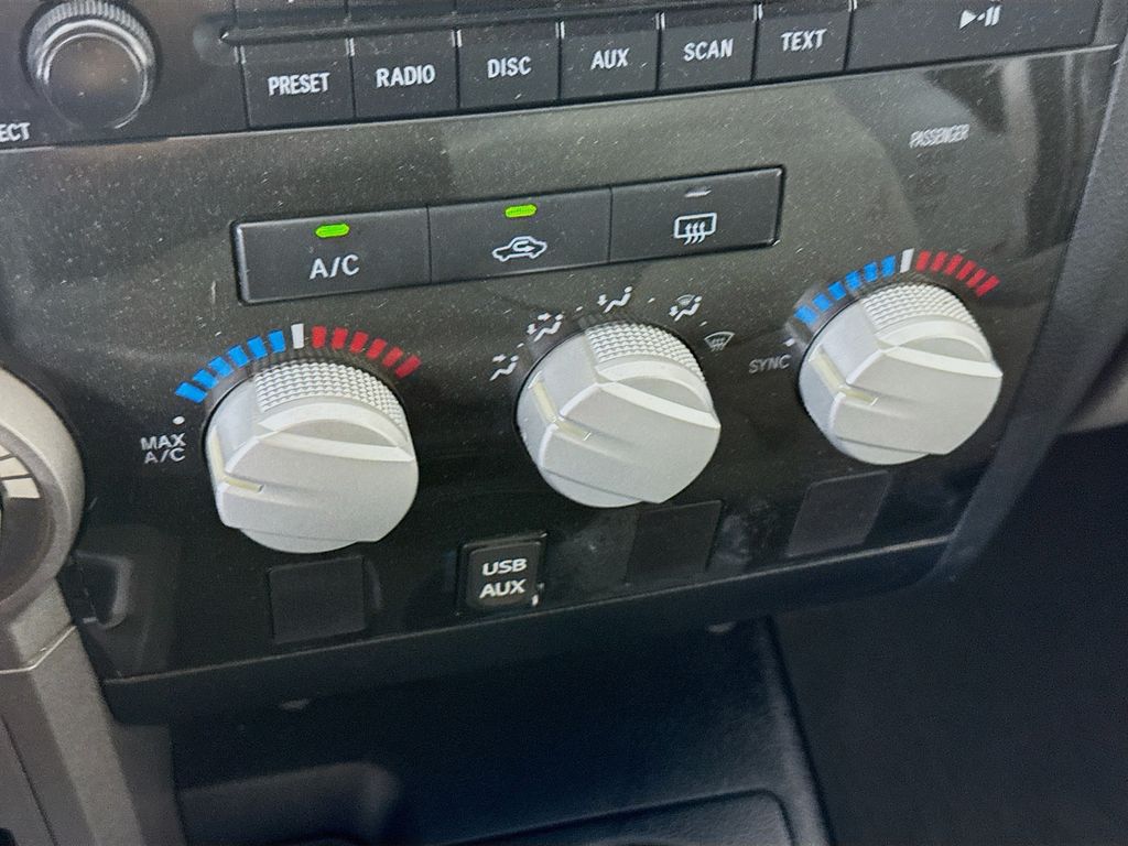 2011 Toyota Tundra Grade photo 17