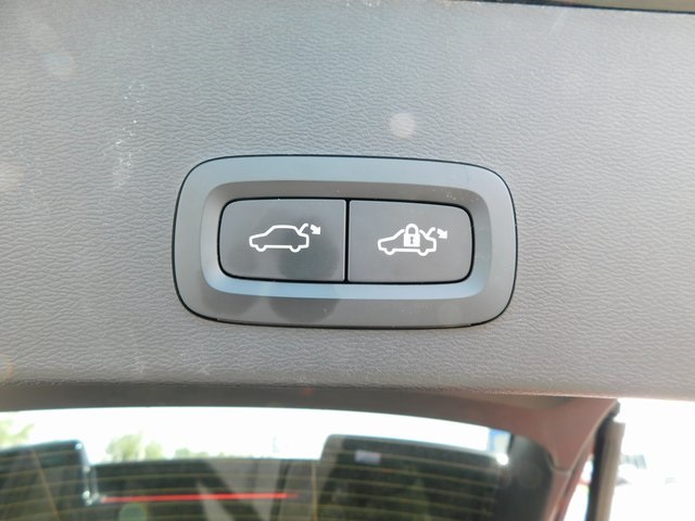 2024 Volvo XC40 Core photo 21
