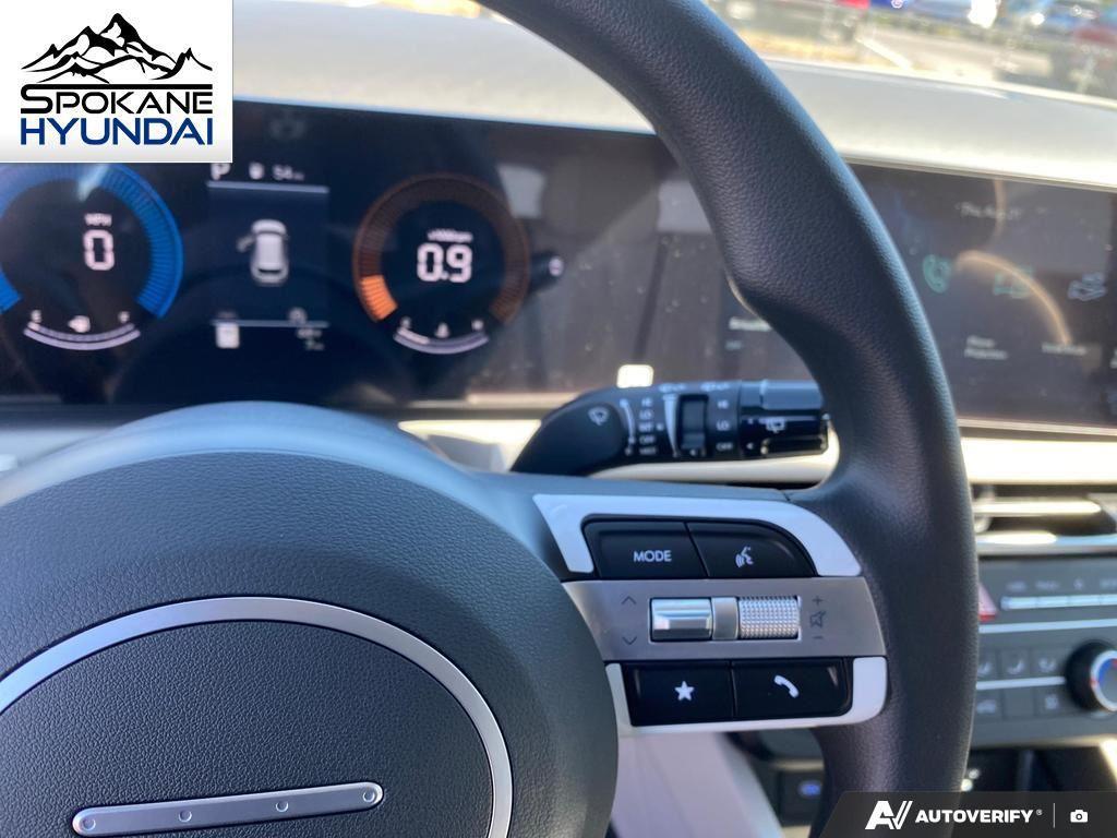 2025 Hyundai Tucson SE photo 18