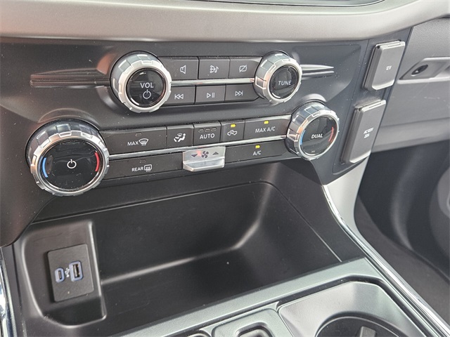 2024 Ford F-150 XLT photo 24