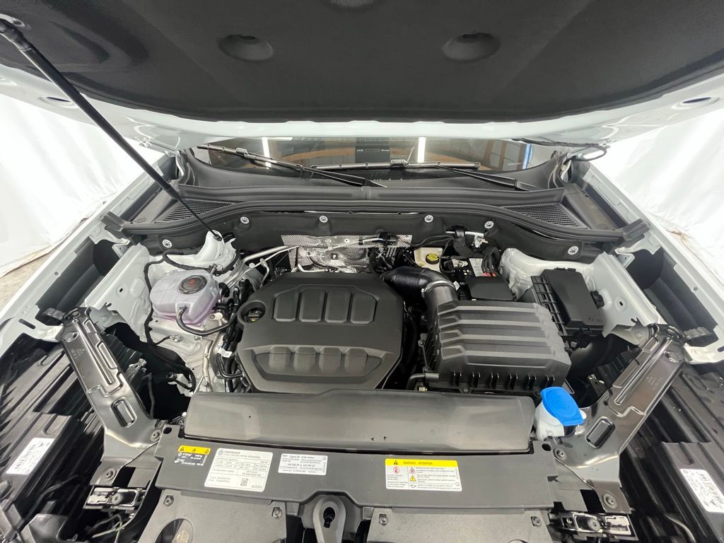 2025 Volkswagen Atlas SEL Premium R-Line photo 27