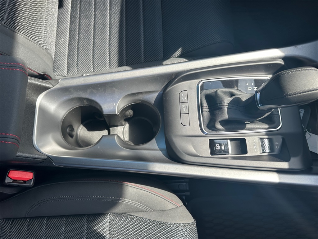 2025 Dodge Hornet GT photo 13