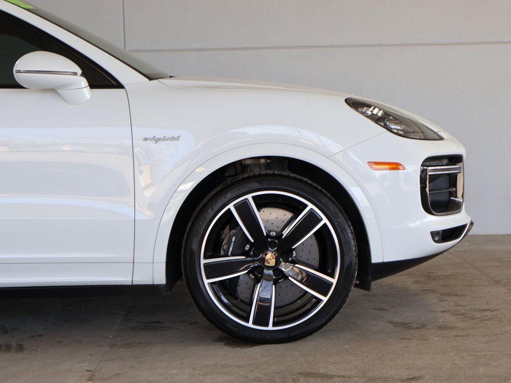2022 Porsche Cayenne E-Hybrid Coupe Turbo S photo 9