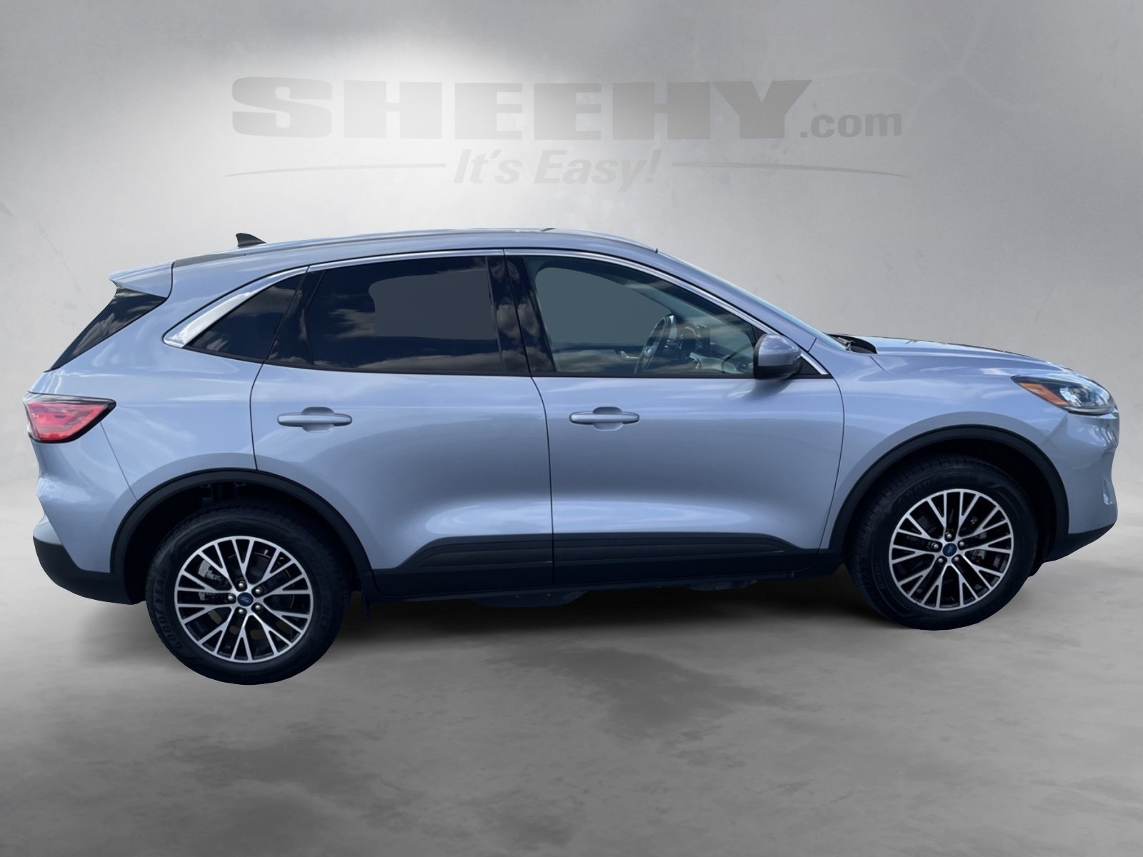 2022 Ford Escape Plug-In Hybrid SEL photo 2