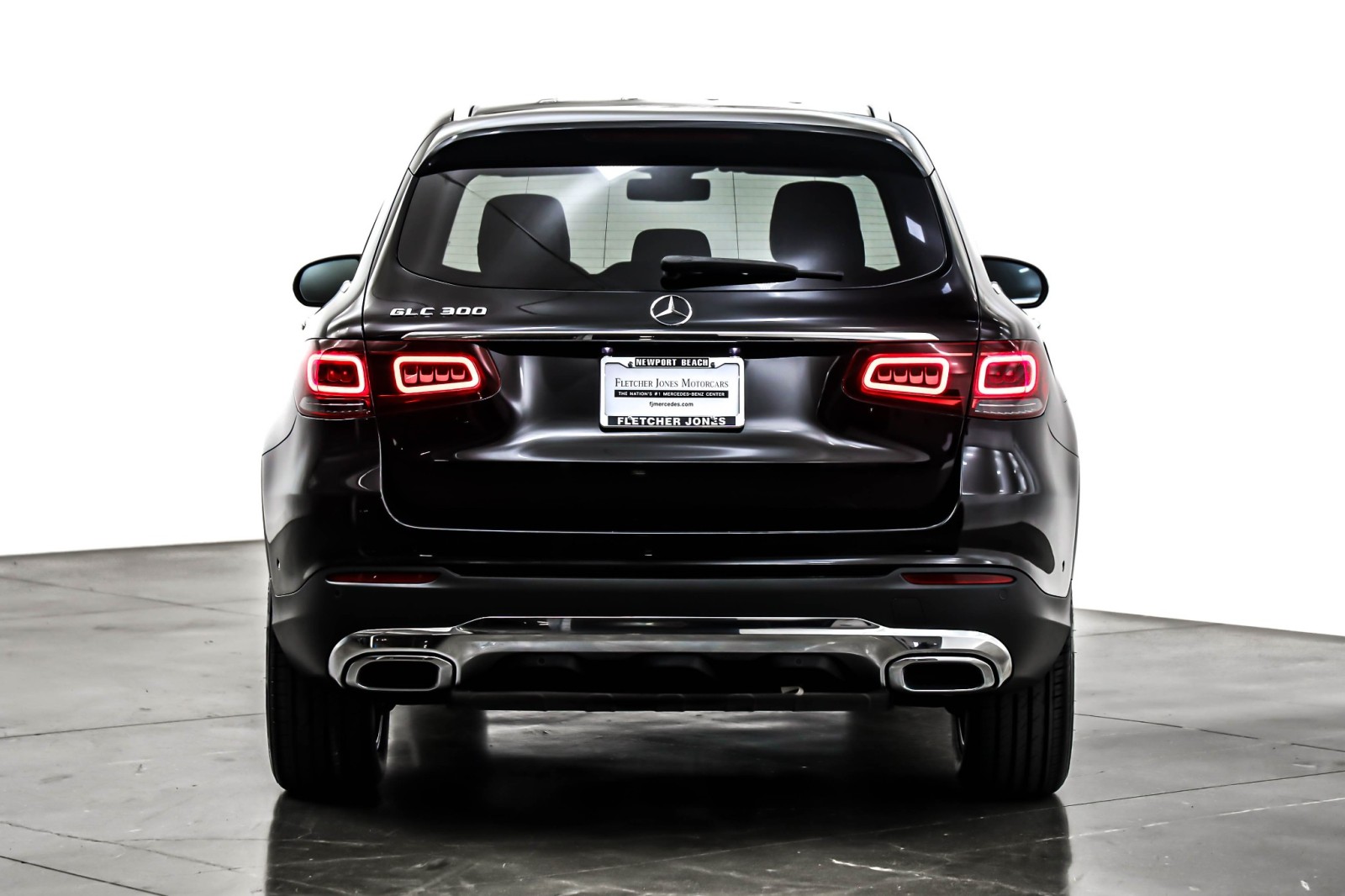 2021 Mercedes Benz GLC 300 photo 3