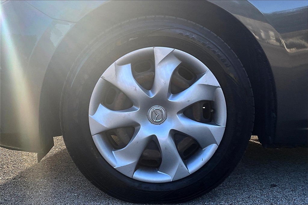 2015 Mazda Mazda3 i SV photo 7