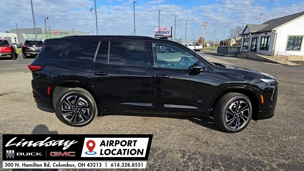 2026 Buick Enclave Sport Touring photo 4