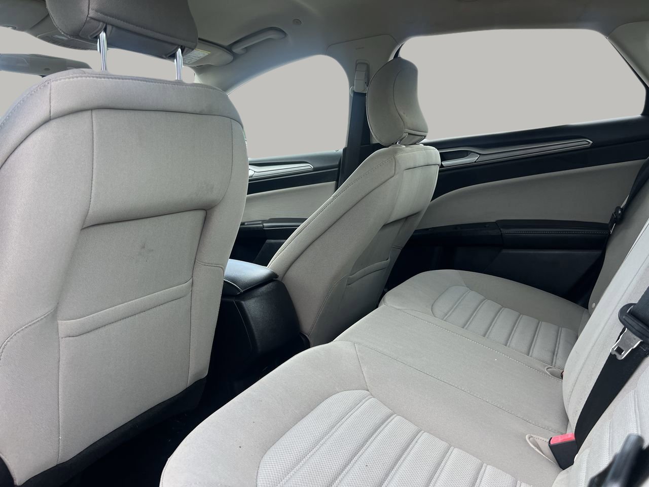 2017 Ford Fusion S Hybrid photo 15