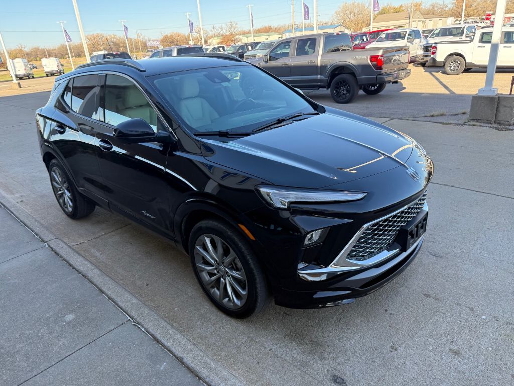 2024 Buick Encore GX Avenir photo 4