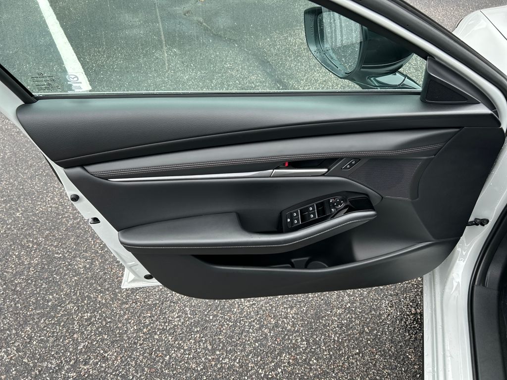 2026 Mazda Mazda3 2.5 Select Sport Base photo 11