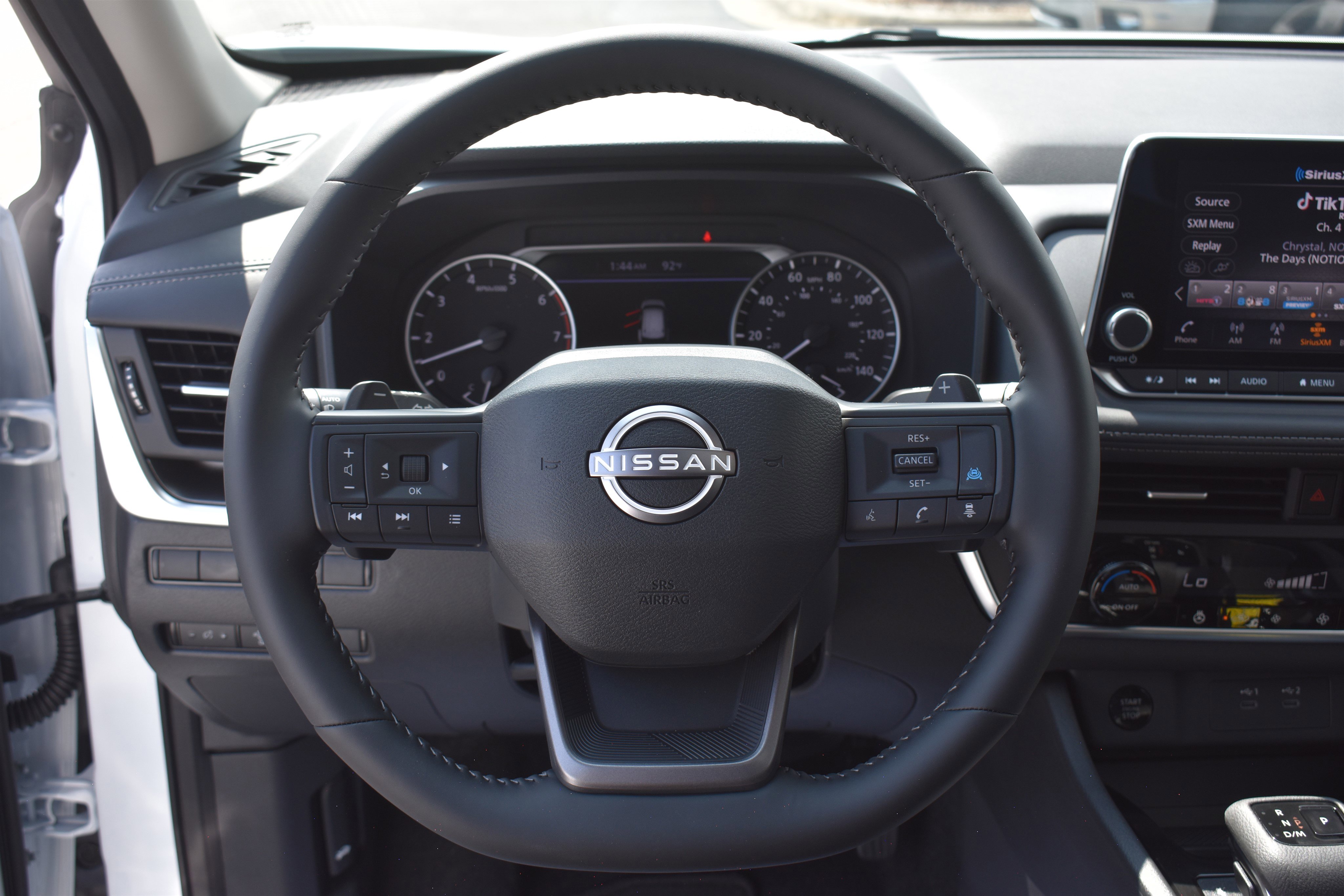 2026 Nissan Rogue SV photo 9