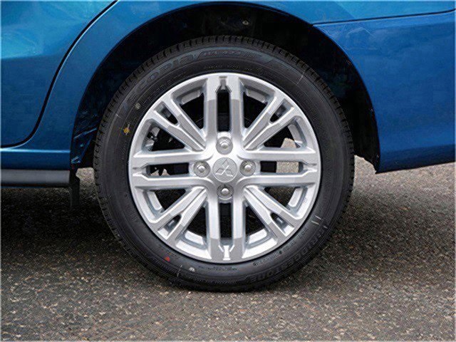 2024 Mitsubishi Mirage G4 LE photo 3