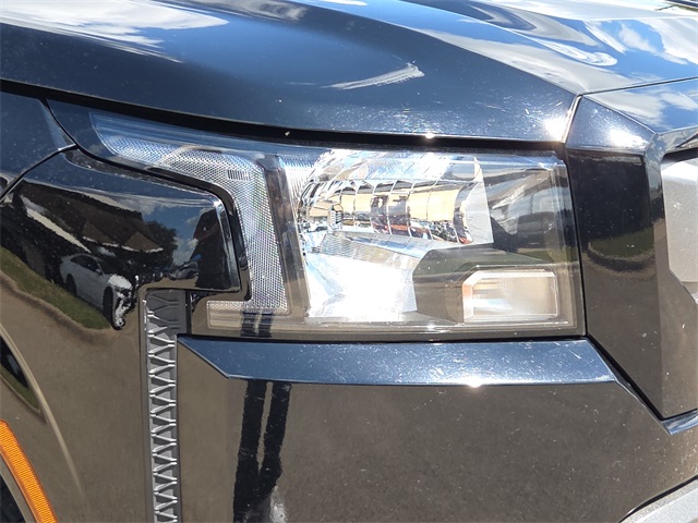 2022 Nissan Frontier SV Crew Cab photo 2
