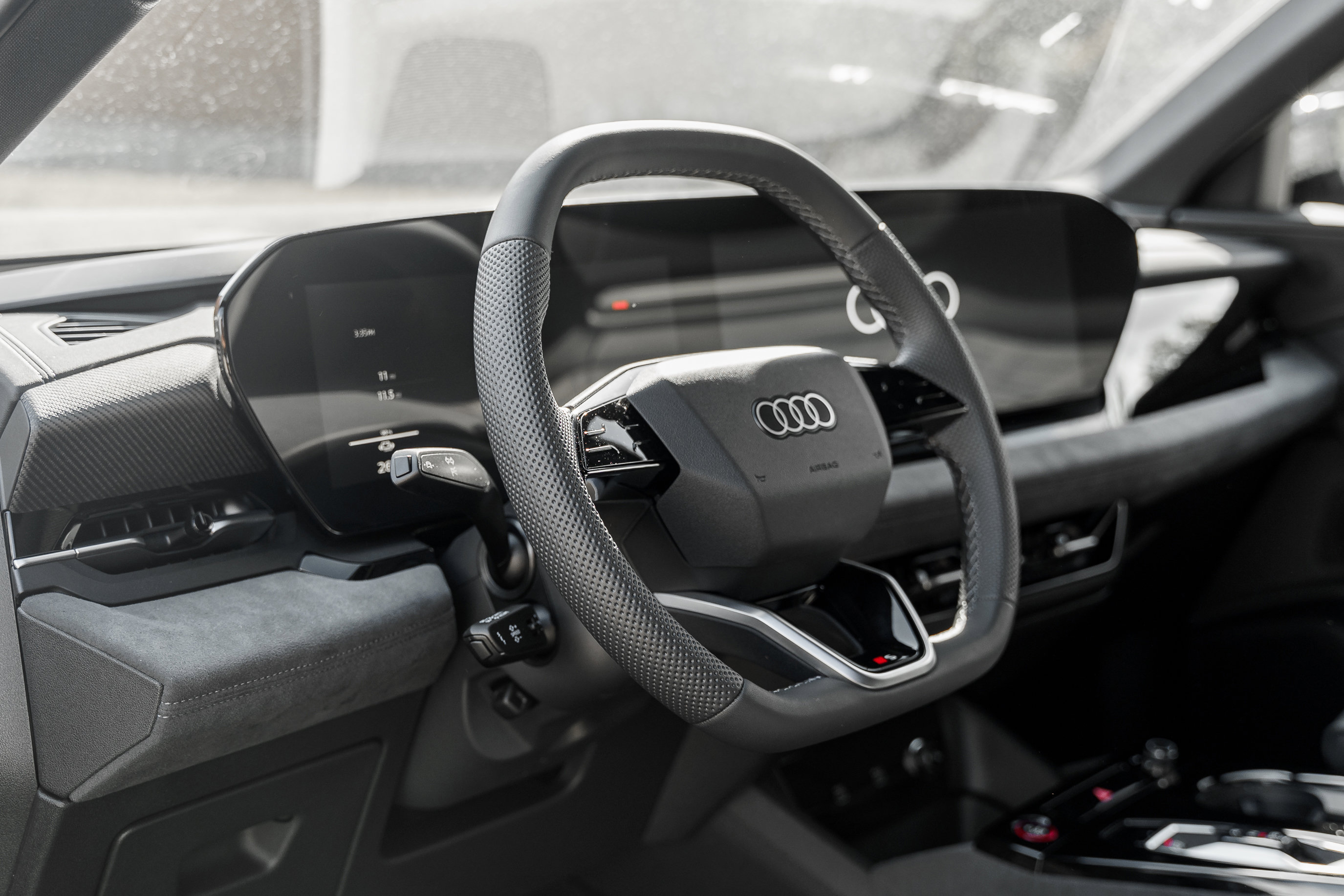 2025 Audi SQ6 photo 7