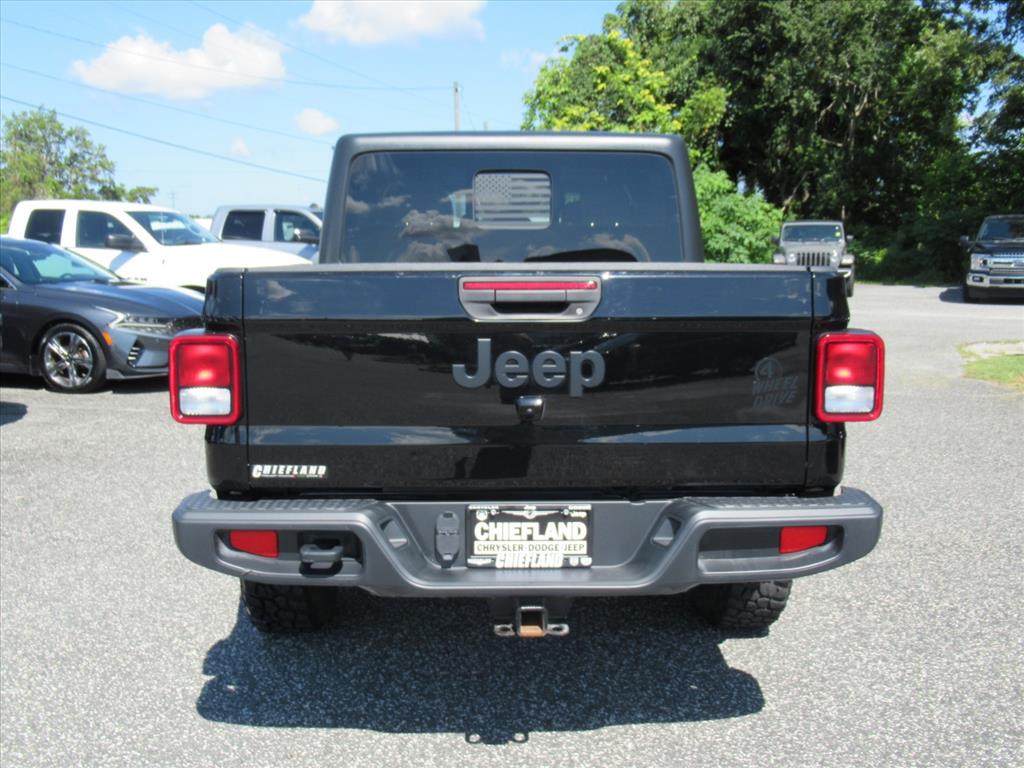 2023 Jeep Gladiator Willys photo 6