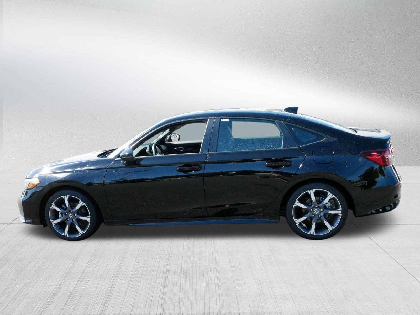 2025 Honda Civic Hybrid Sport Touring photo 4