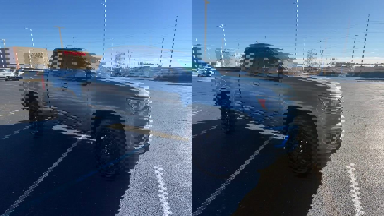 Used 2020 Chevrolet Colorado LT with VIN 1GCHSCEN2L1134039 for sale in Kansas City