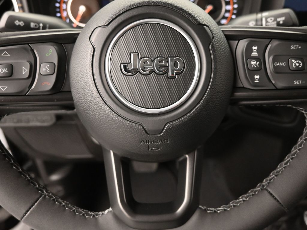 2025 Jeep Gladiator Sport photo 11