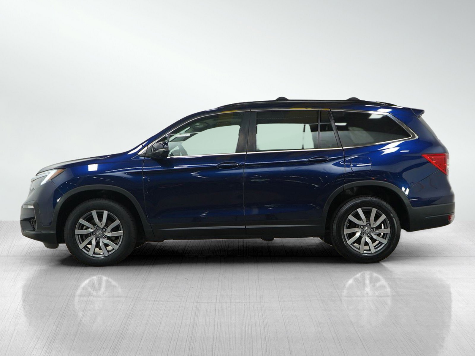 Used 2019 Honda Pilot EX-L with VIN 5FNYF6H52KB097372 for sale in South Saint Paul, Minnesota