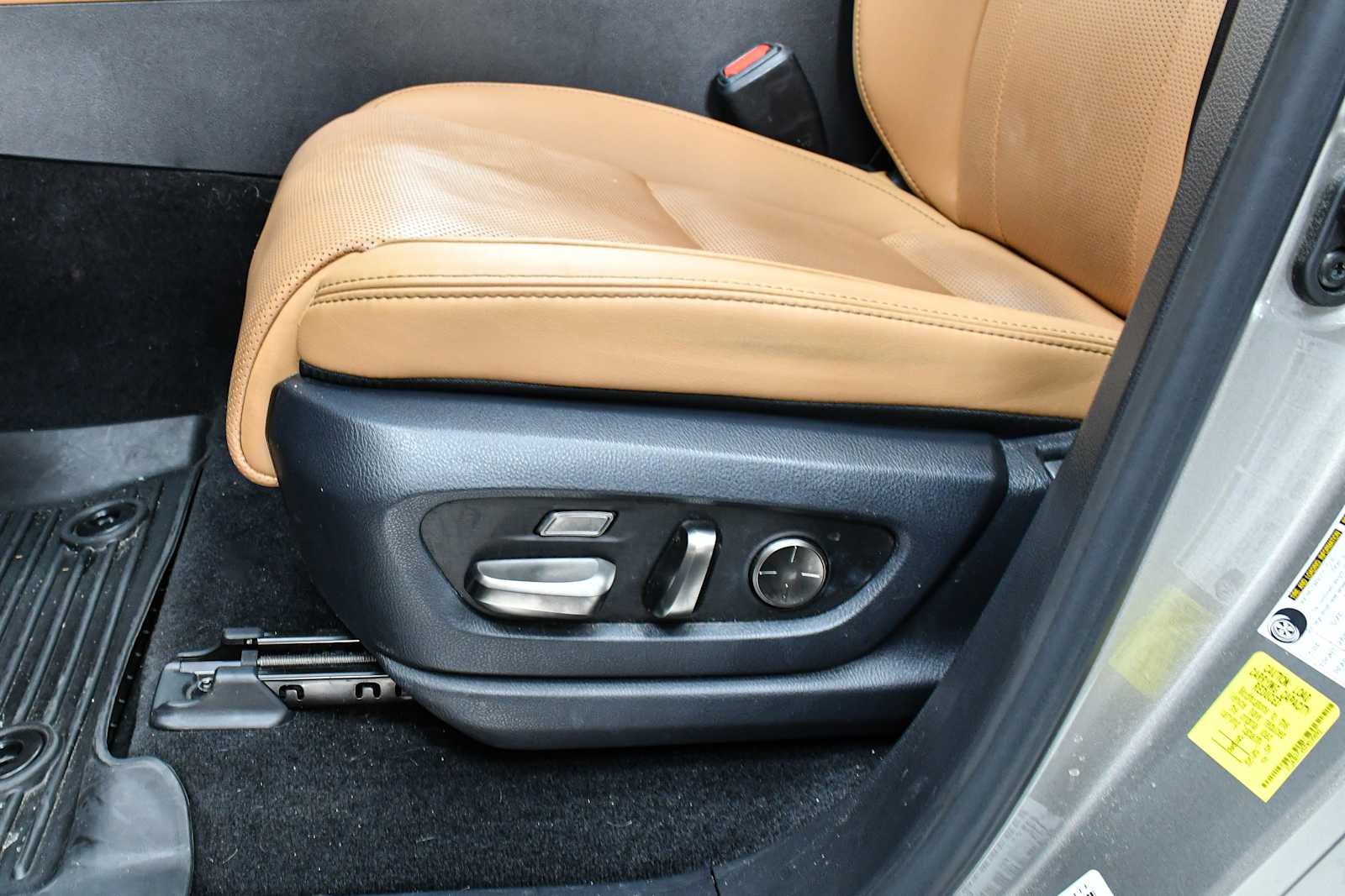 2023 Lexus LX 600 Premium photo 11