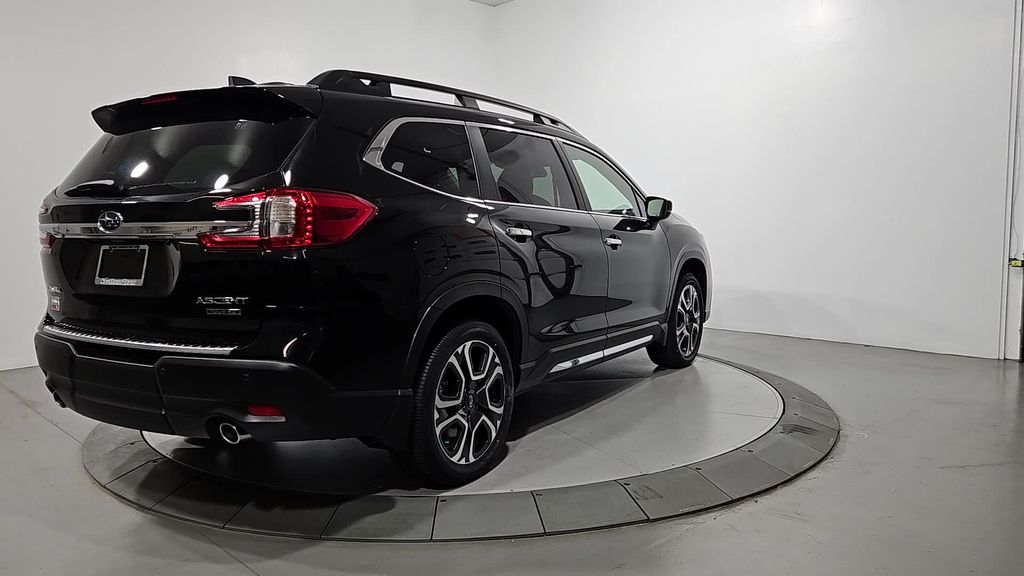 2026 Subaru Ascent Touring photo 4