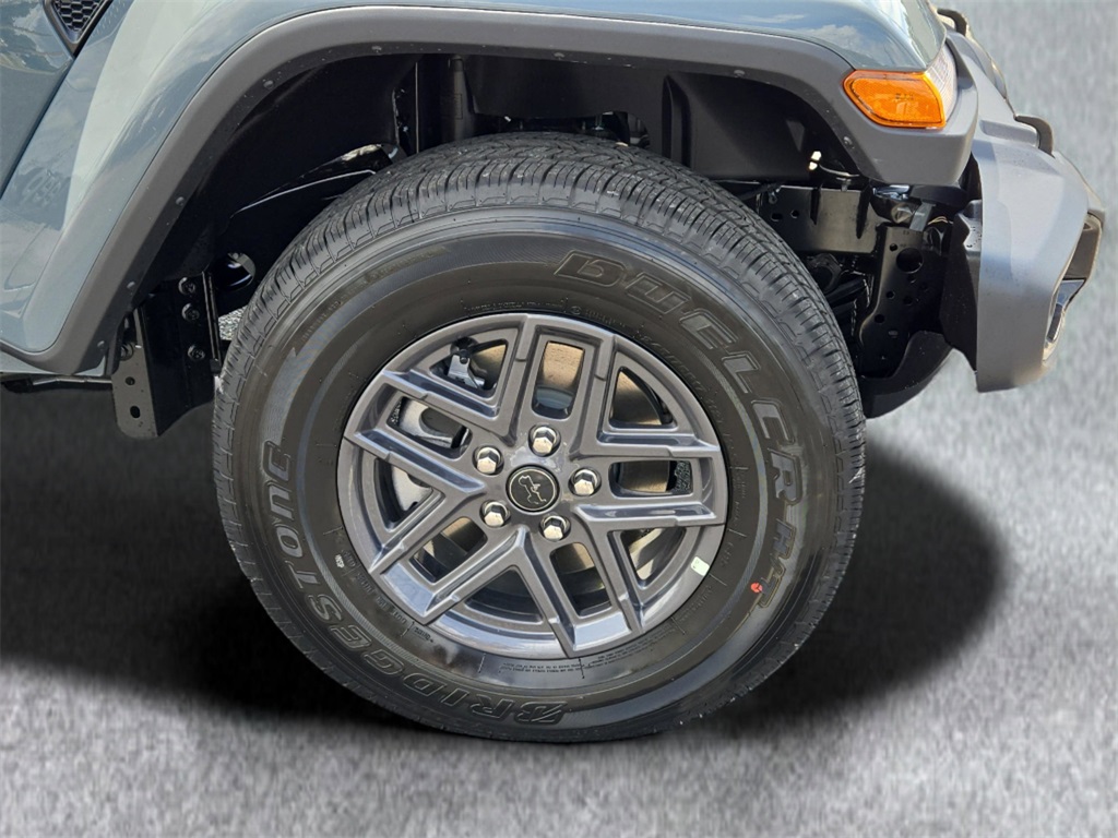 2025 Jeep Gladiator Sport S photo 4