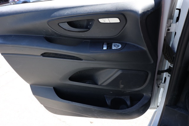 2022 Mercedes Benz Metris Cargo Van photo 16