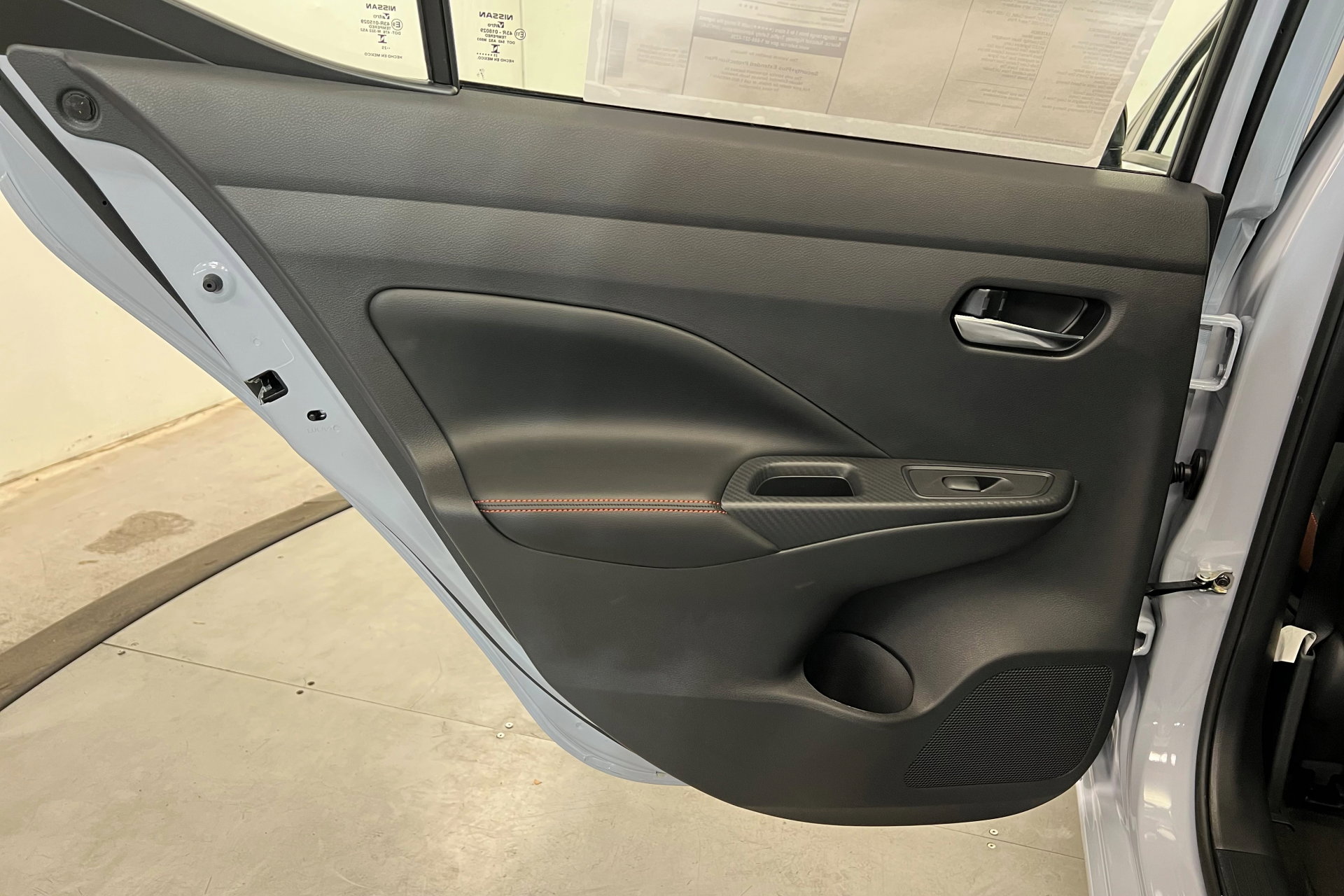 2025 Nissan Versa SR photo 16