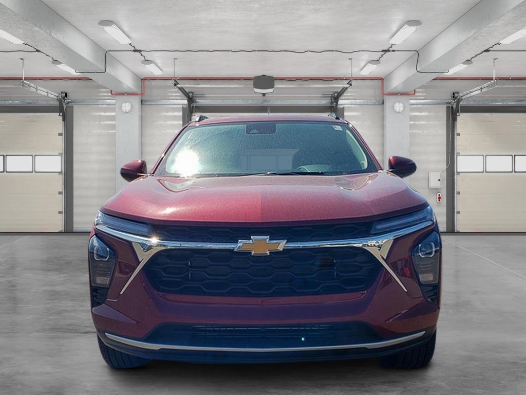 2025 Chevrolet Trax LT photo 2