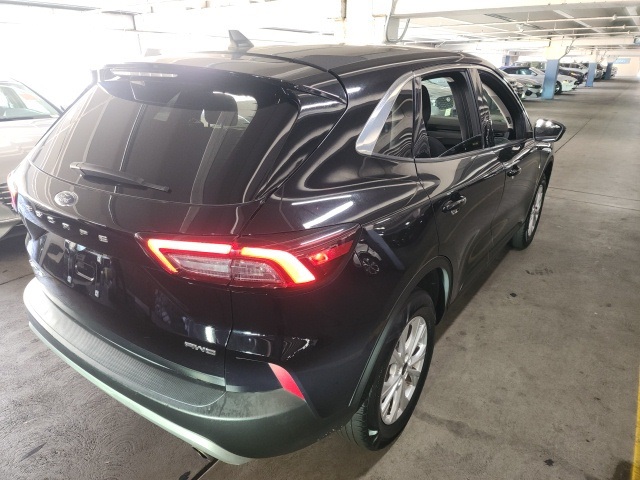 2023 Ford Escape Active photo 2