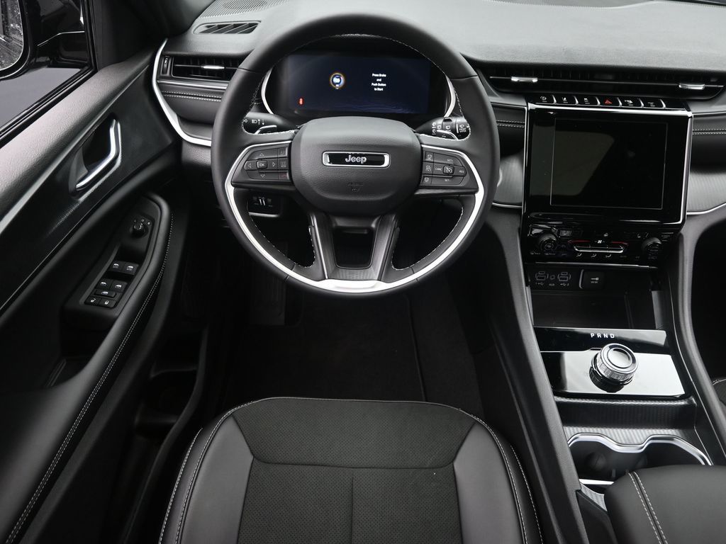 2025 Jeep Grand Cherokee Altitude X photo 11