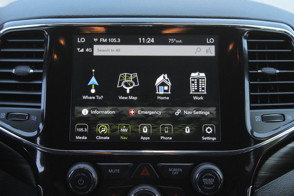 2022 Jeep Cherokee Laredo photo 21