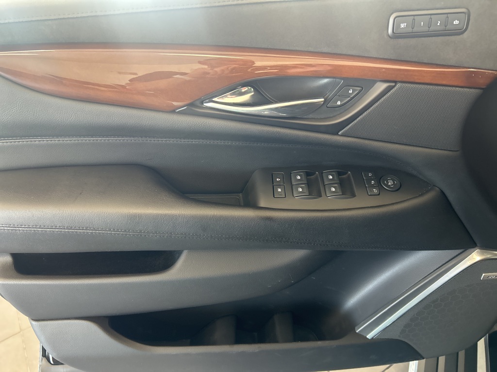 2020 Cadillac Escalade Premium Luxury photo 8