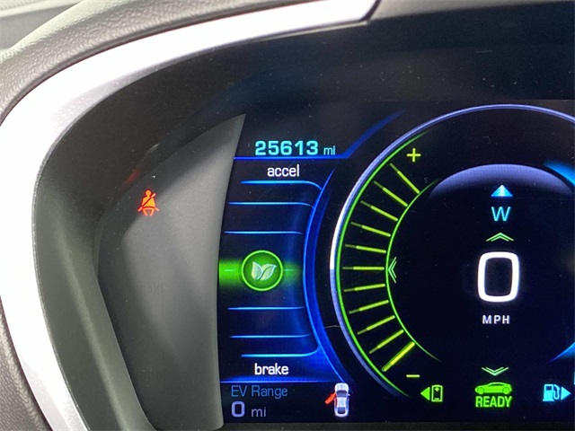 2018 Chevrolet Volt LT photo 17