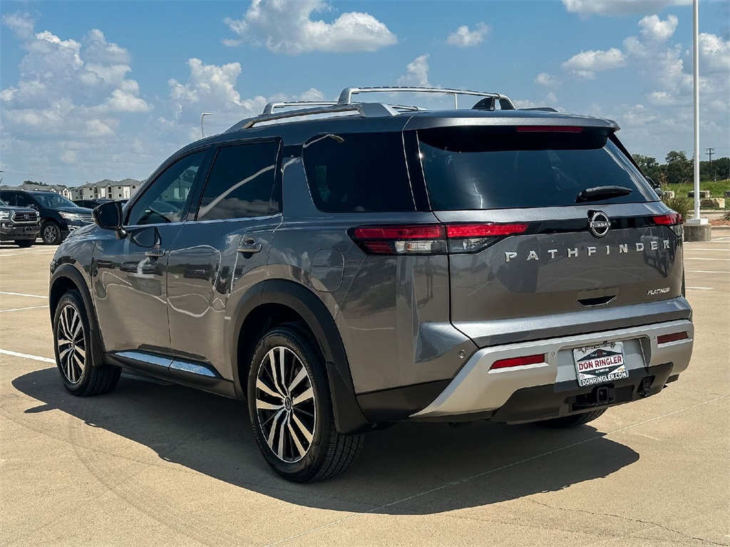 2025 Nissan Pathfinder Platinum photo 4