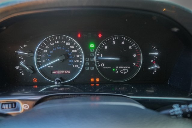 2006 Lexus LX 470 photo 18