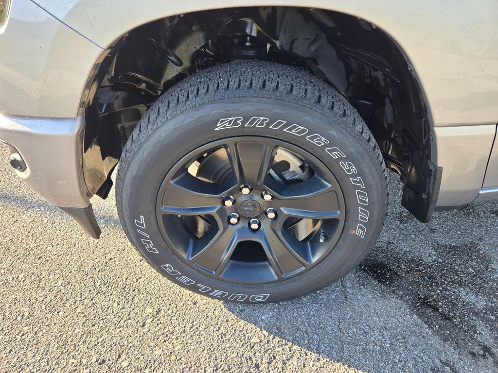 2024 Ram 1500 Big Horn Lone Star Night Edition photo 28