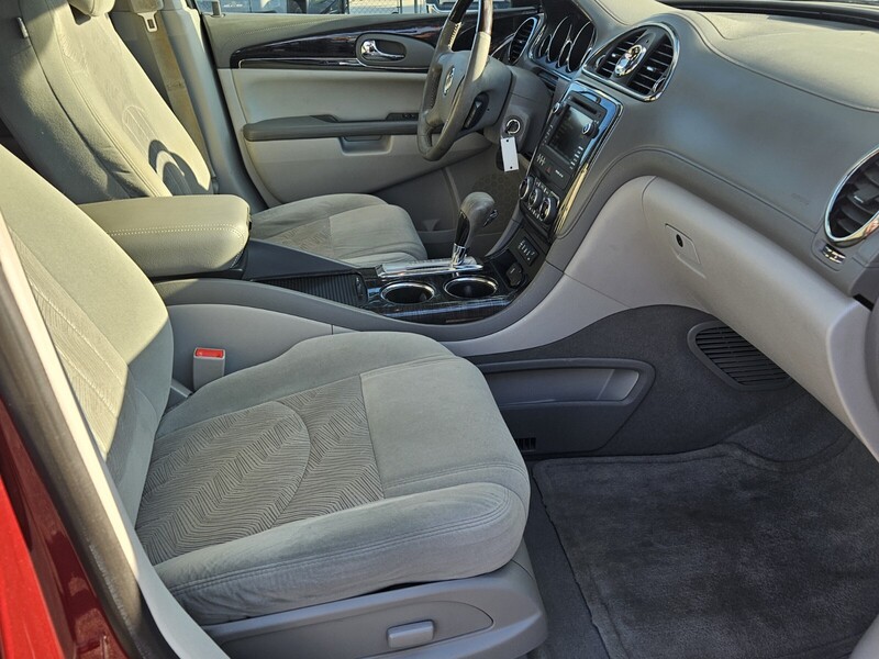 2016 Buick Enclave Convenience photo 12
