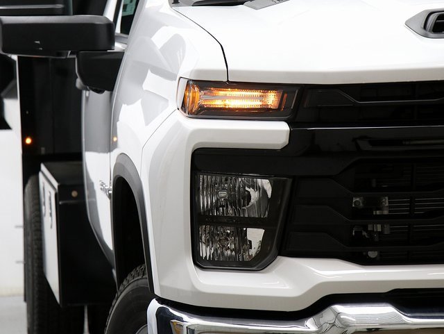 2025 Chevrolet Silverado 3500HD Work Truck photo 3
