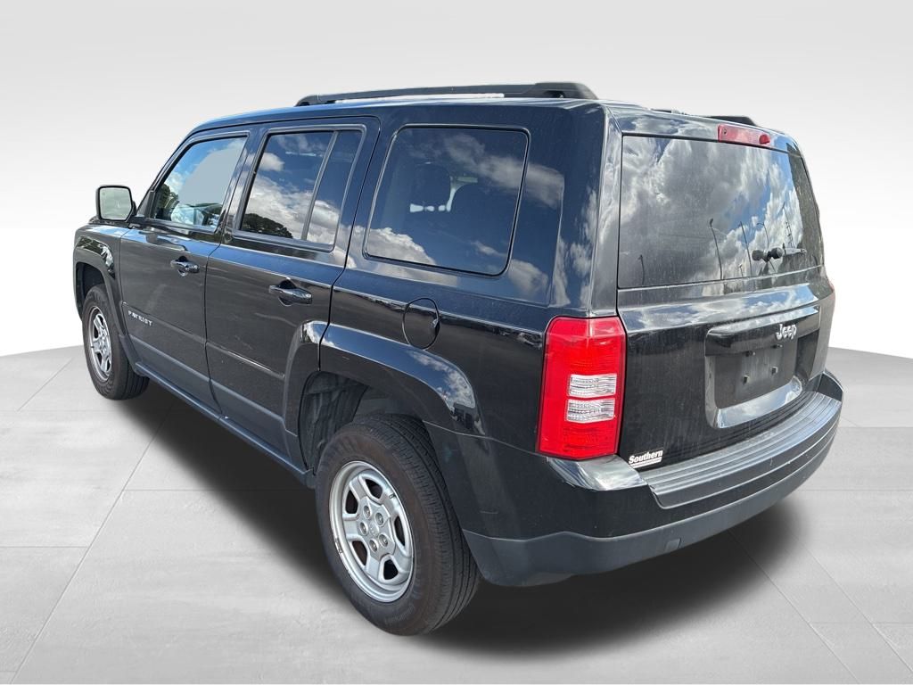 2014 Jeep Patriot Sport photo 2