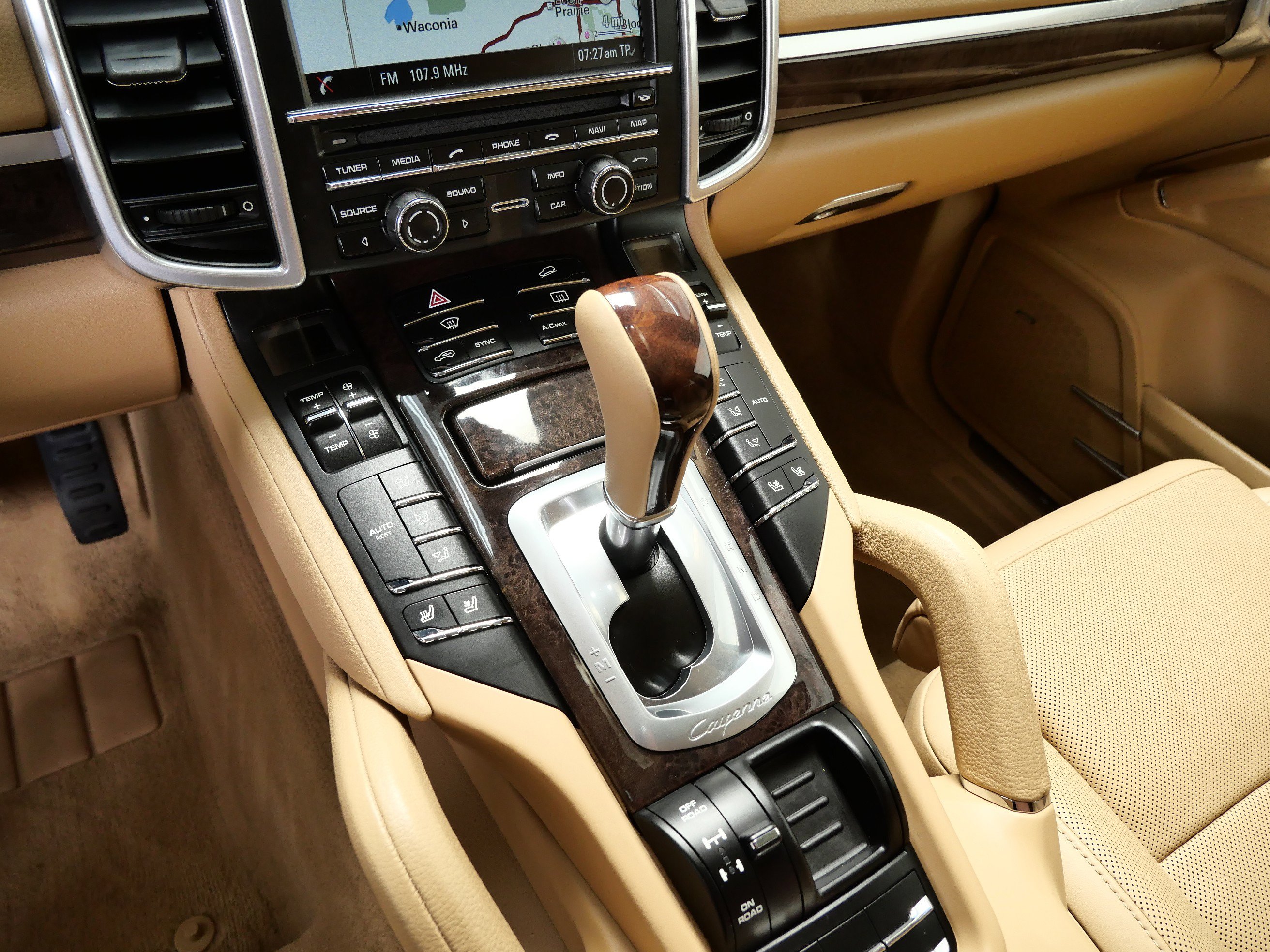 2015 Porsche Cayenne Diesel photo 20