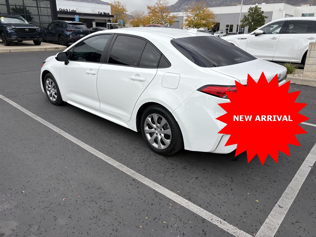 2024 Toyota Corolla LE photo 3