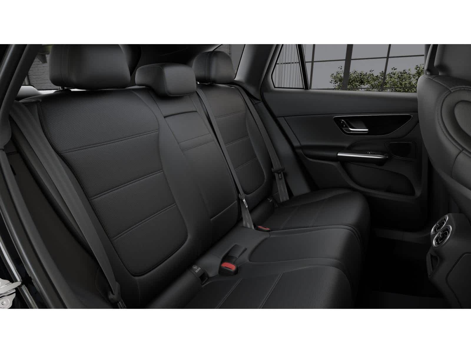 2026 Mercedes Benz GLC 300 photo 4