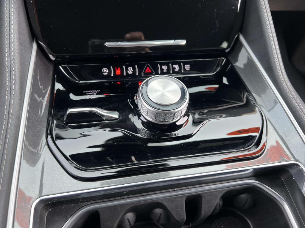 2024 Jeep Wagoneer Series I photo 20