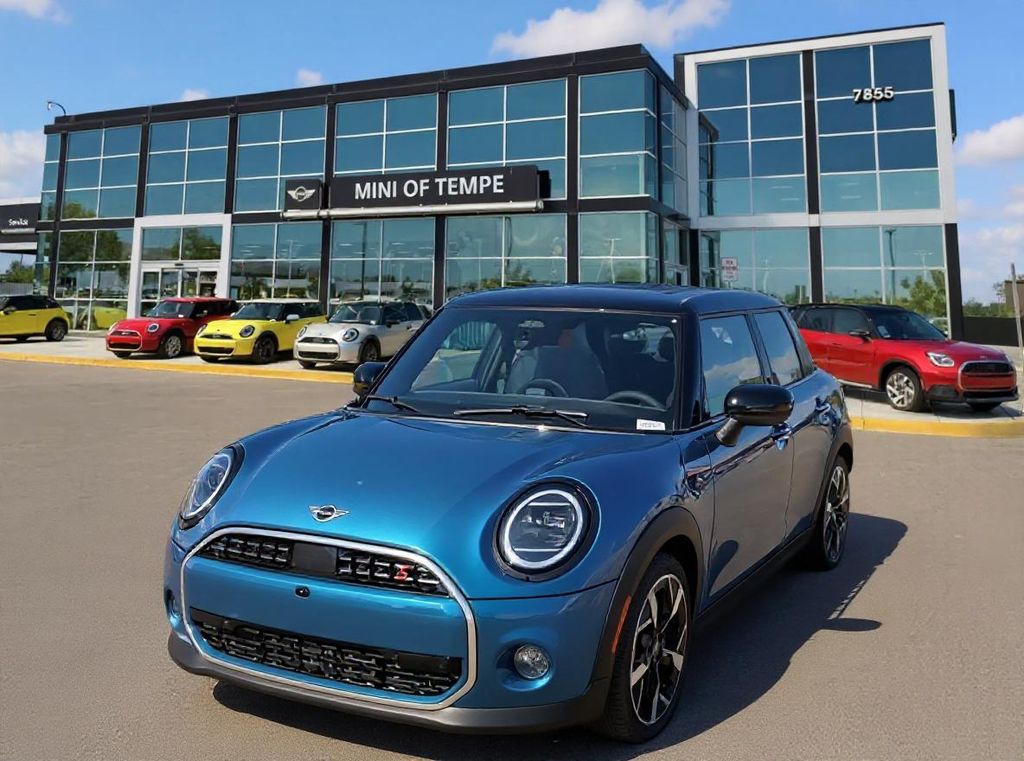 2026 MINI Hardtop S's photo