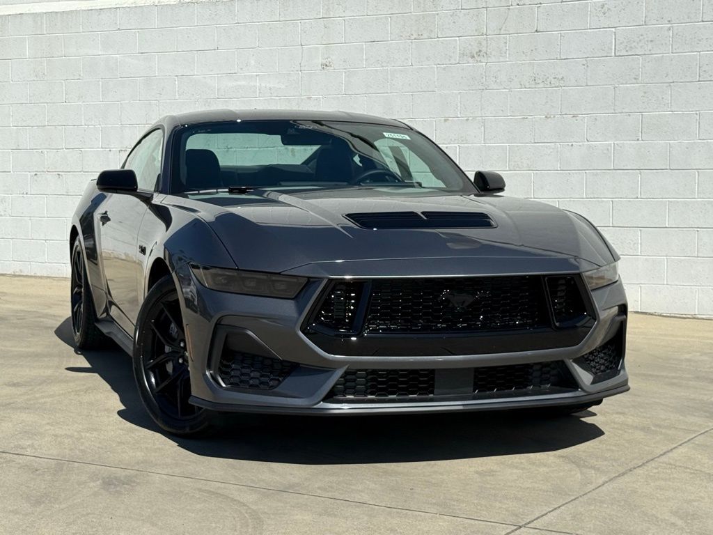 2025 Ford Mustang GT photo 2