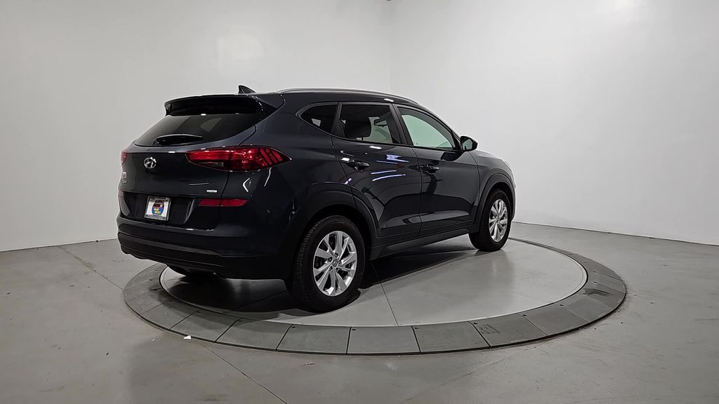 2021 Hyundai Tucson Value photo 3
