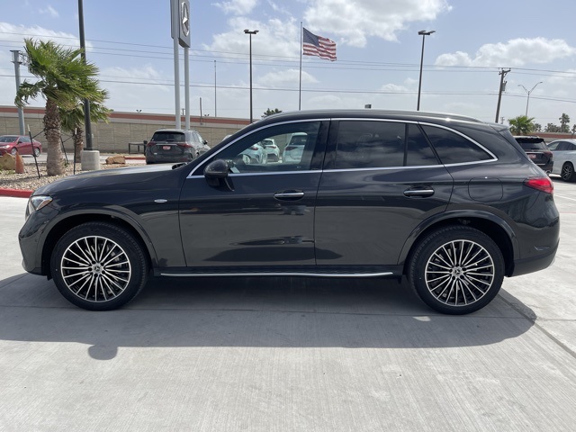 2025 Mercedes Benz GLC 350e 4MATIC photo 4