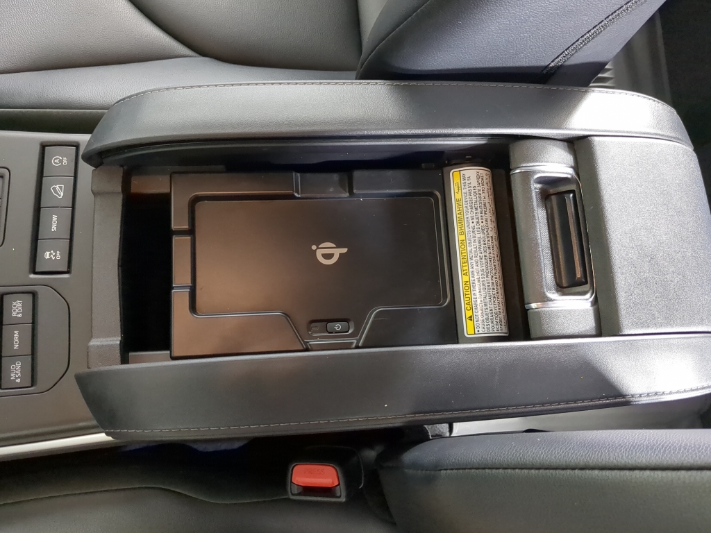 2022 Toyota Highlander XLE photo 22