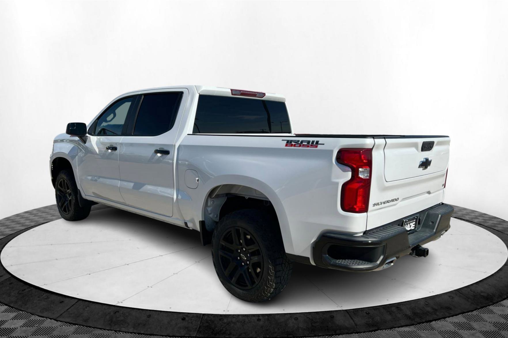 2023 Chevrolet Silverado 1500 LT Trail Boss photo 3
